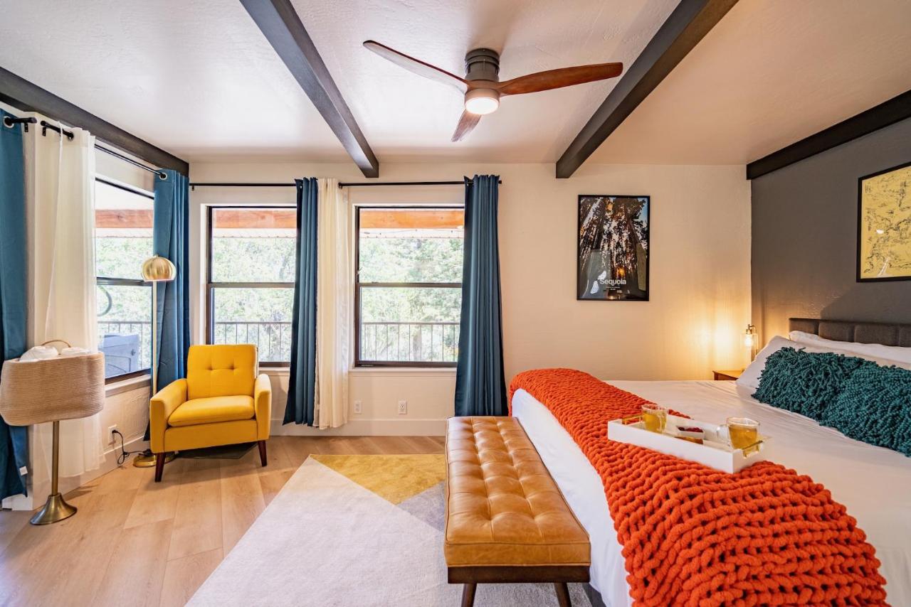 Secluded Mtn Top Family Haven W/Views Spa & Arcade Three Rivers Esterno foto