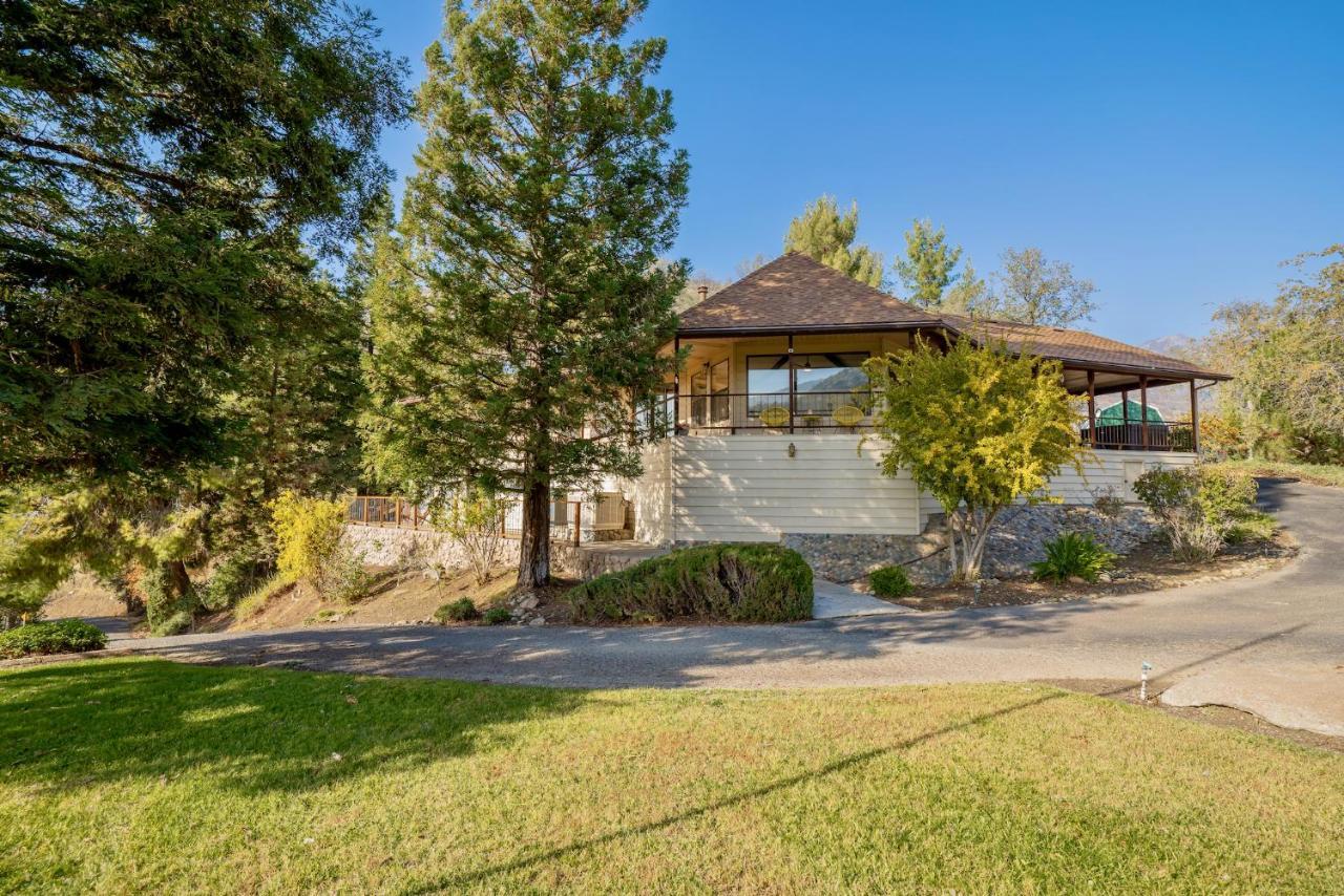 Secluded Mtn Top Family Haven W/Views Spa & Arcade Three Rivers Esterno foto