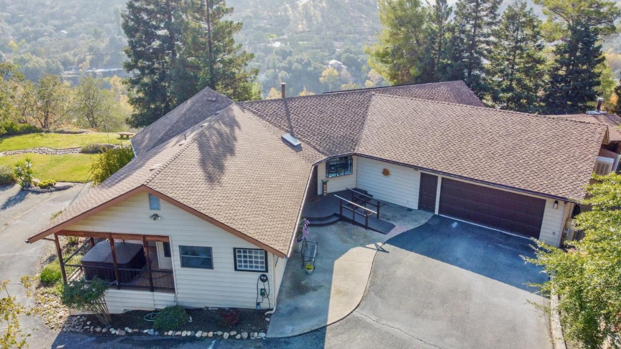 Secluded Mtn Top Family Haven W/Views Spa & Arcade Three Rivers Esterno foto